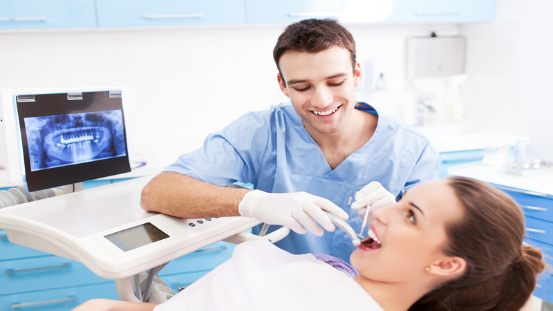 How Your Dentist in Grayslake Can Treat Extreme Dental Discoloration