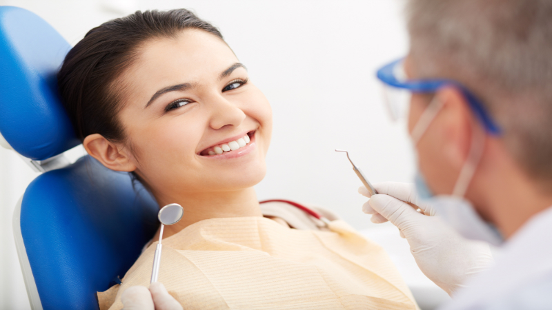 When to See a Cosmetic Dentist in Chaska, MN